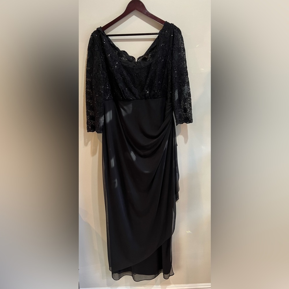 Alex Evenings Gown